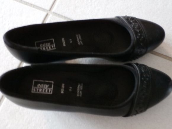 Scarpe da donna: lässige Pumps Gr. 5 (38) – Nuovo (secondo la descrizione) da Würenlingen venduto da Delfinli1 3