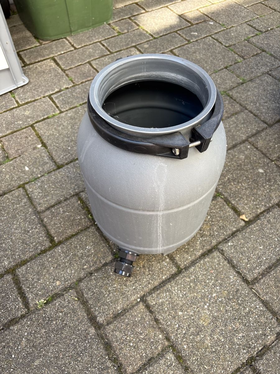 Accessori per Piscine: Sandfilteranlage mit UV Licht etc. – Usato da Basel venduto da landhof01 4