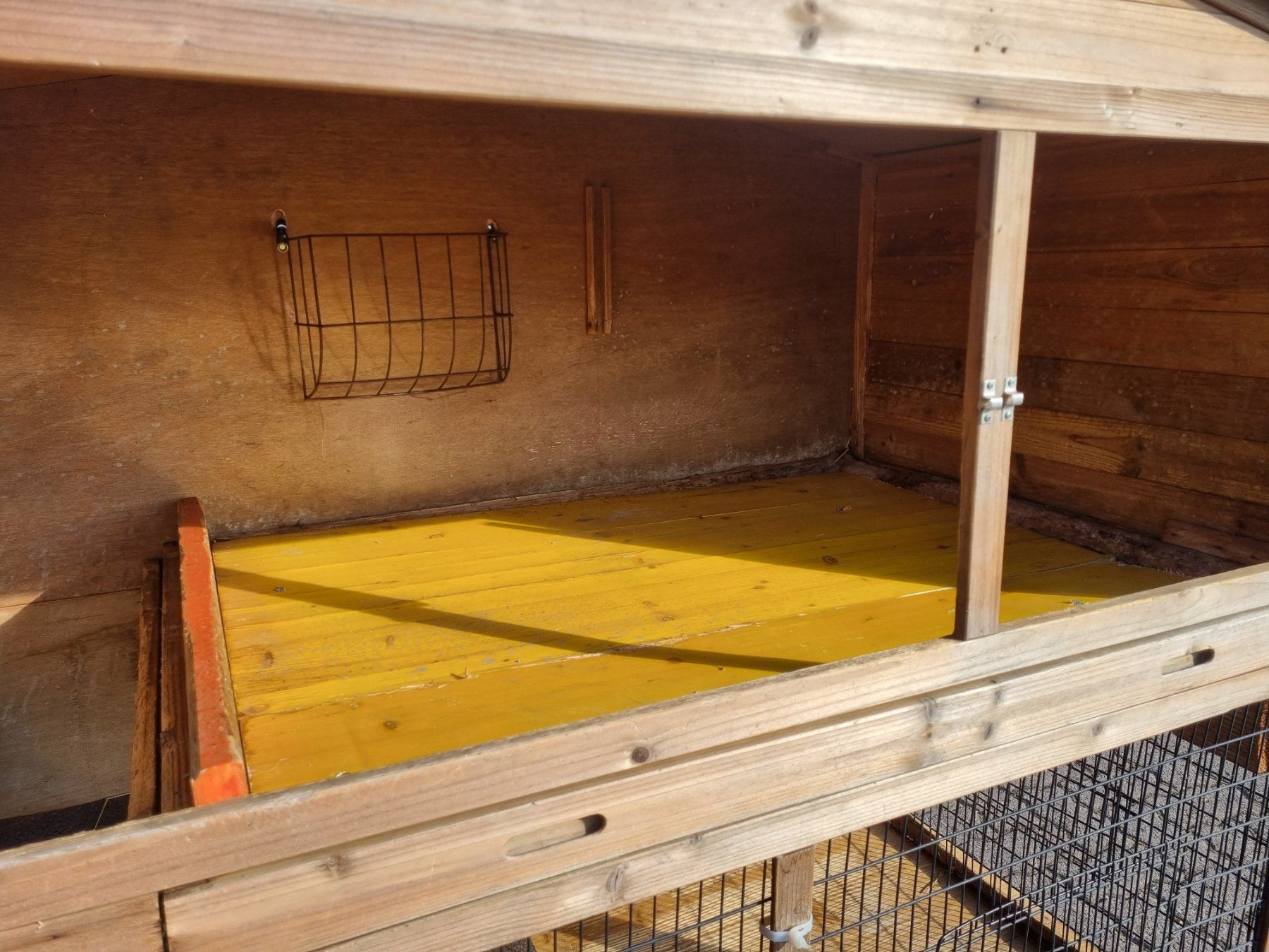 Cages, transport & sécurité: Kaninchenstall auf Rollen – D'occasion à Dürnten par BiniaR 5