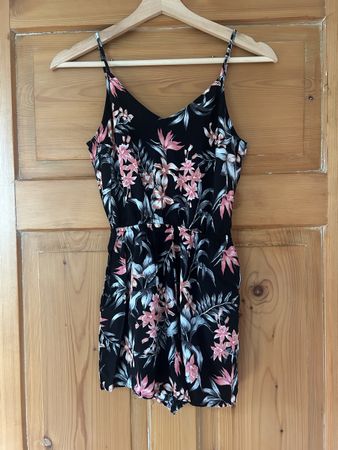 Schöner Blumen Jumpsuit von H&M, Grösse 34 - Sommerlook!