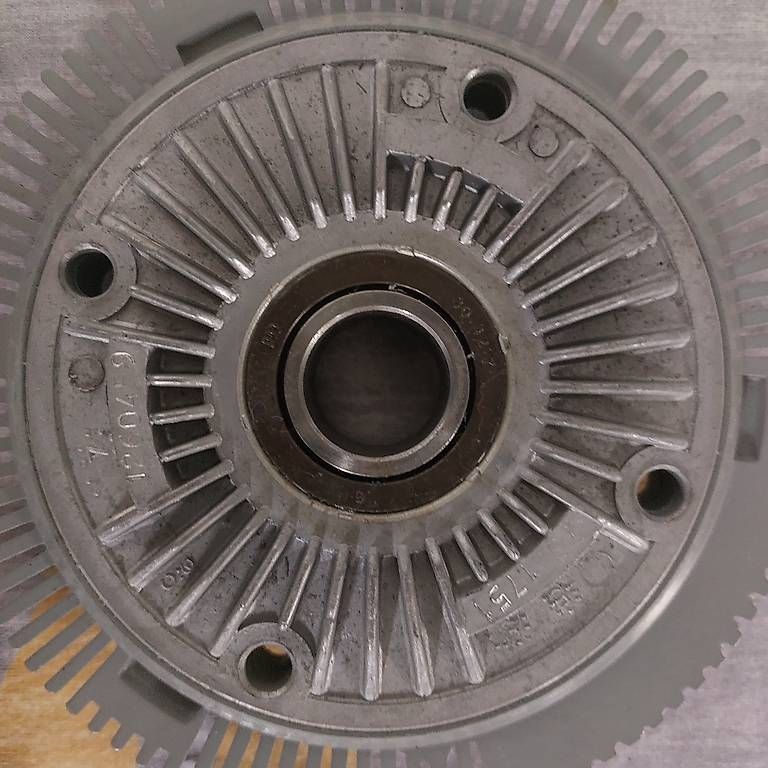 Tutti pezzi di ricambio auto: Visco Lüfter  BMW E12 E21 E23 E24 E32 Original BMW Neu – Usato da Goldau venduto da Chrigl.L. 4