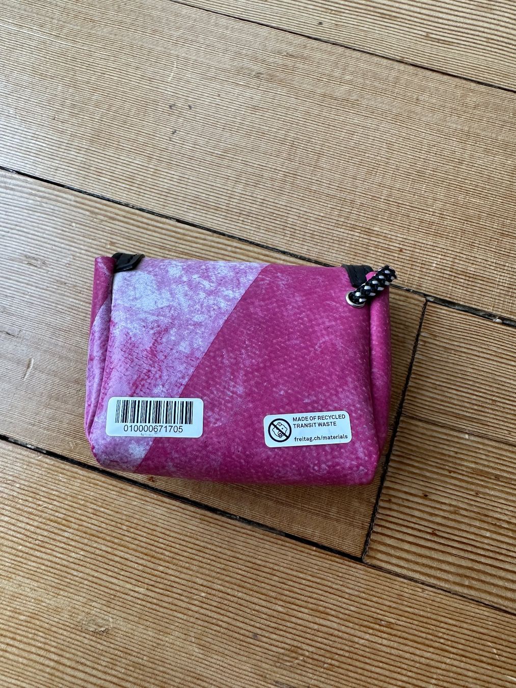 Freitag Borse da donna: Freitag mini messenger F213 Pink neu! – Nuovo e nell'imballaggio originale da Gümmenen venduto da FelizitasHermann 1