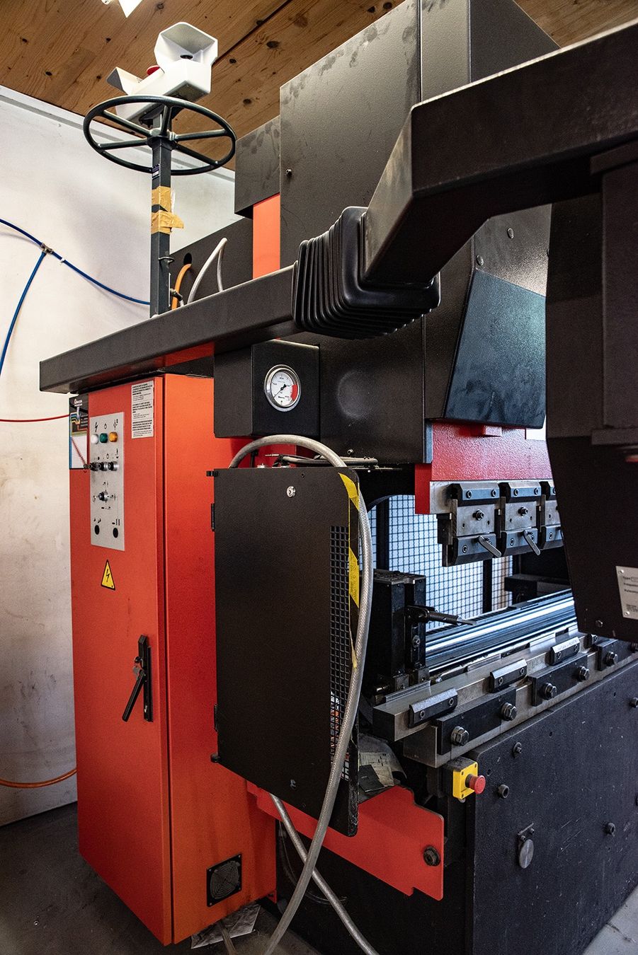 Tutte le macchine: Abkantpresse Amada HFB 100/3 – Usato da Baar venduto da Reimuk 3