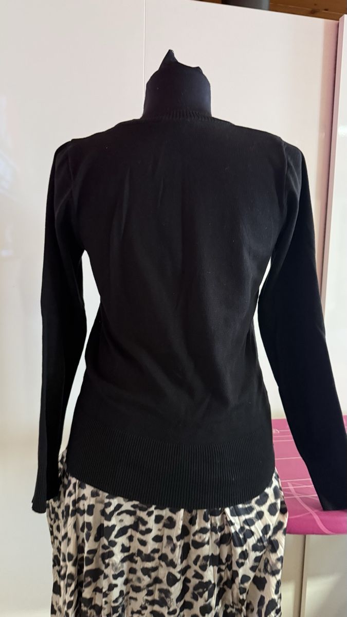 Lotti di vestiti: Rock mit Leopardenmuster&schwarzer Pulli gr M – Usato da Haslen GL venduto da rana04 3