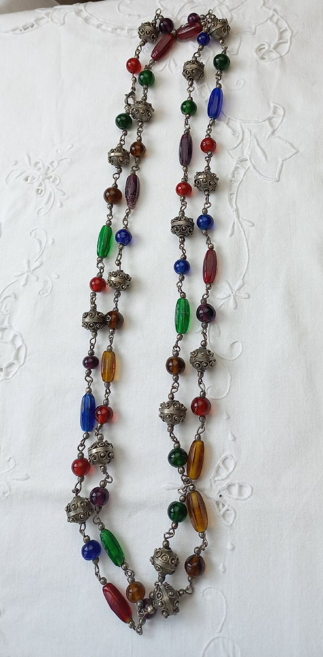 Catenine: Vintage,Halskette mit Bunten Glasperlen. – Usato da Buchs AG venduto da Dzirul 5