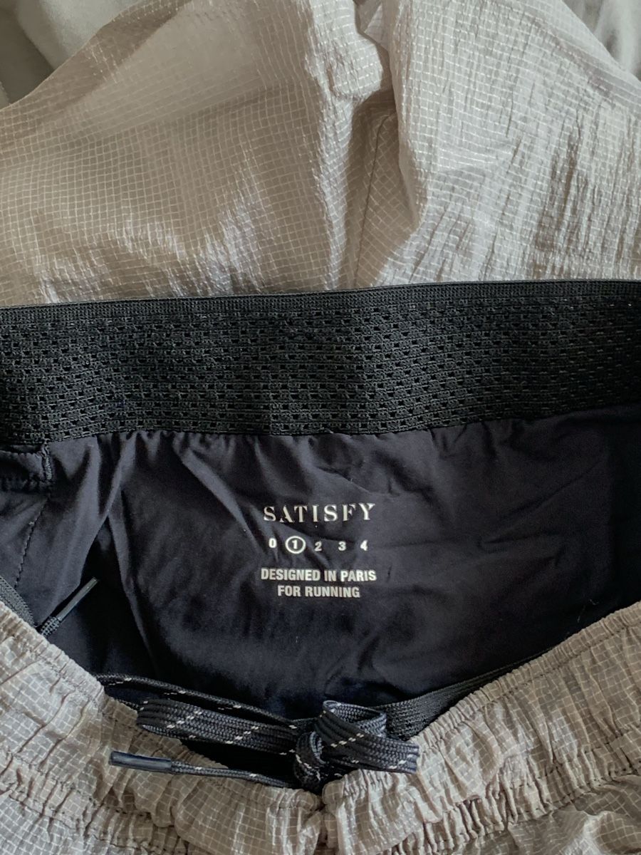 Satisfy Pantaloni: Satisfy Running Rippy Trail Short Size 1 – Usato da Oberengstringen venduto da super-soft-focus 5