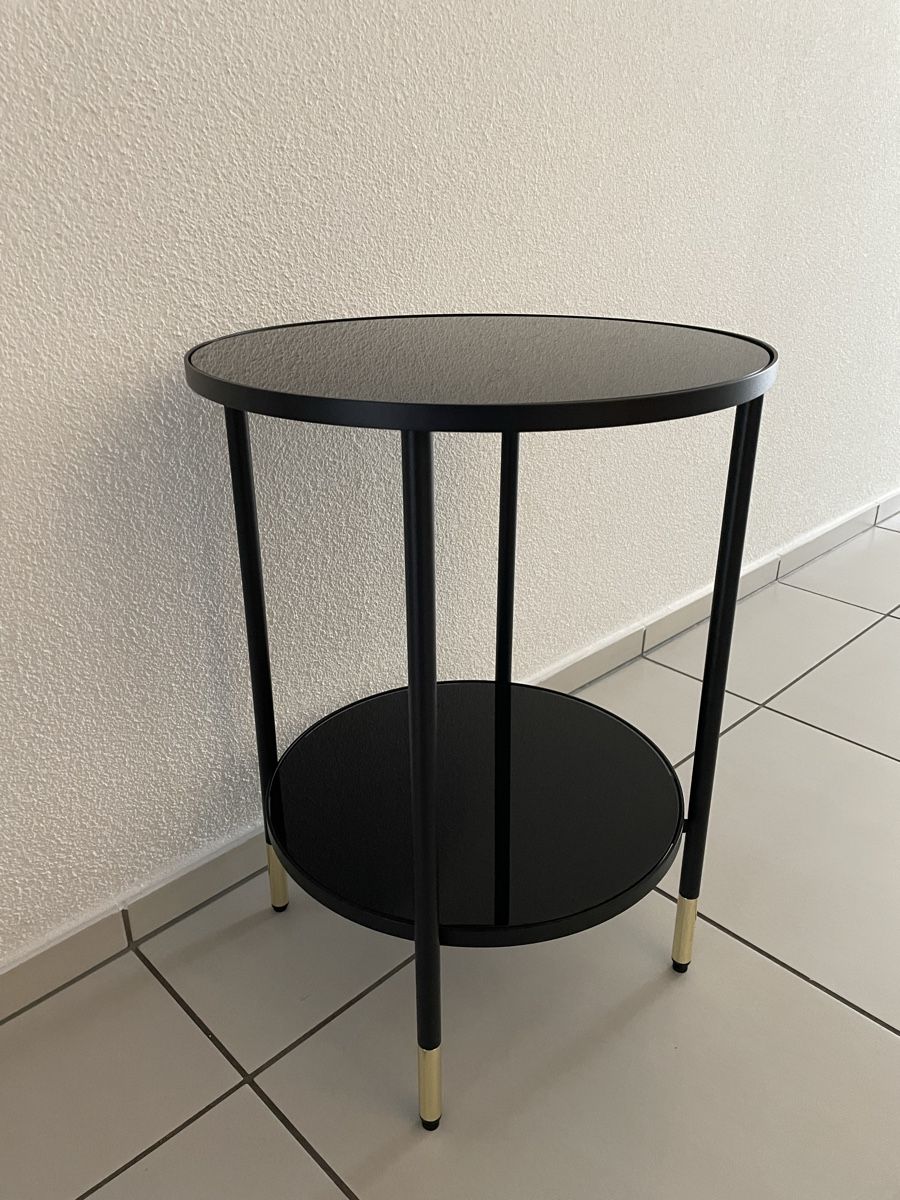 Tische: Beistelltisch 2x – Gebraucht aus Unterkulm von isi_dfq5