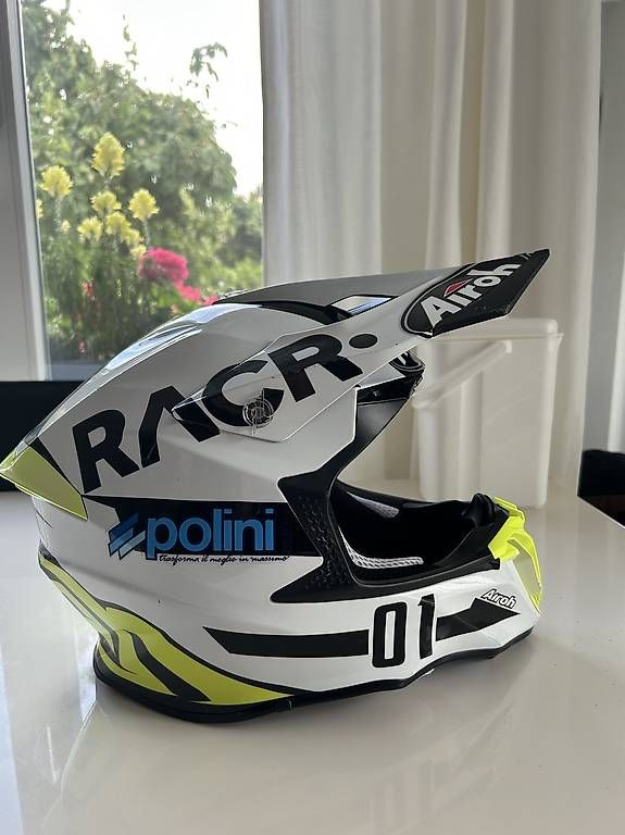 Helme & Visiere:  Airoh Twist 2.0 Racr Gloss  – Gebraucht aus Buttwil von zaa_fk9d 2