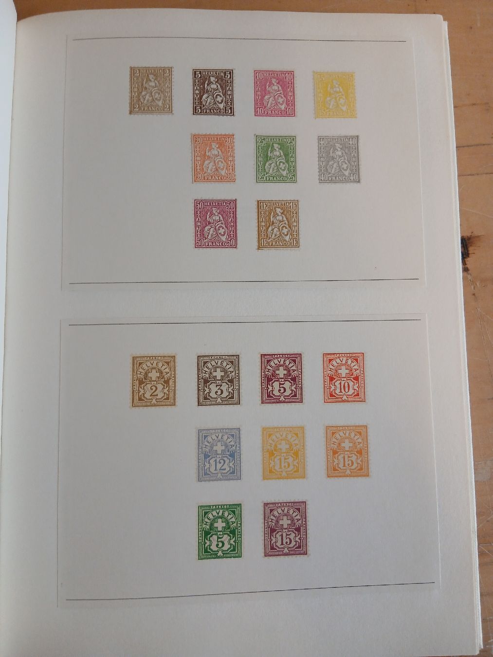 Tutti i francobolli: Livre de Timbres-Poste Suisses Zurich  – Usato da Belfaux venduto da frifri500 2