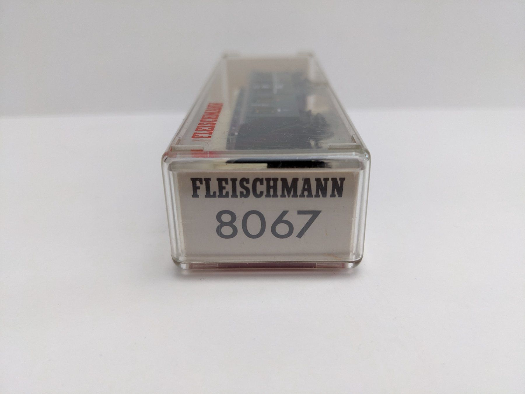Fleischmann Modelleisenbahnen: Fleischmann Piccolo 8067 Personenwagen N – Gebraucht aus Gland von  6