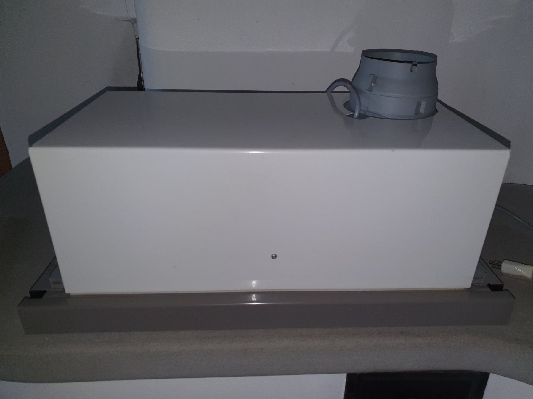 AEG Dampfabzug: AEG Dampfabzug – Gebraucht aus Nürensdorf von  5