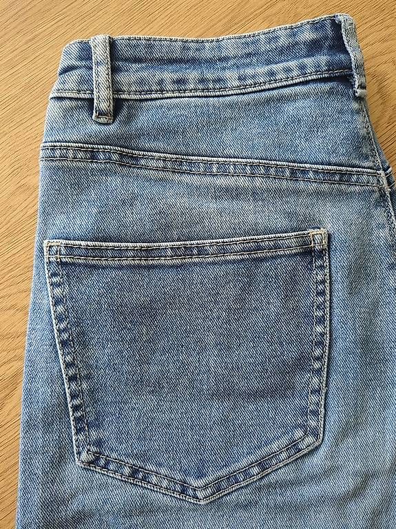 Jeans: Jeans Grösse 28/36 – D'occasion à St. Gallen par tj19 2