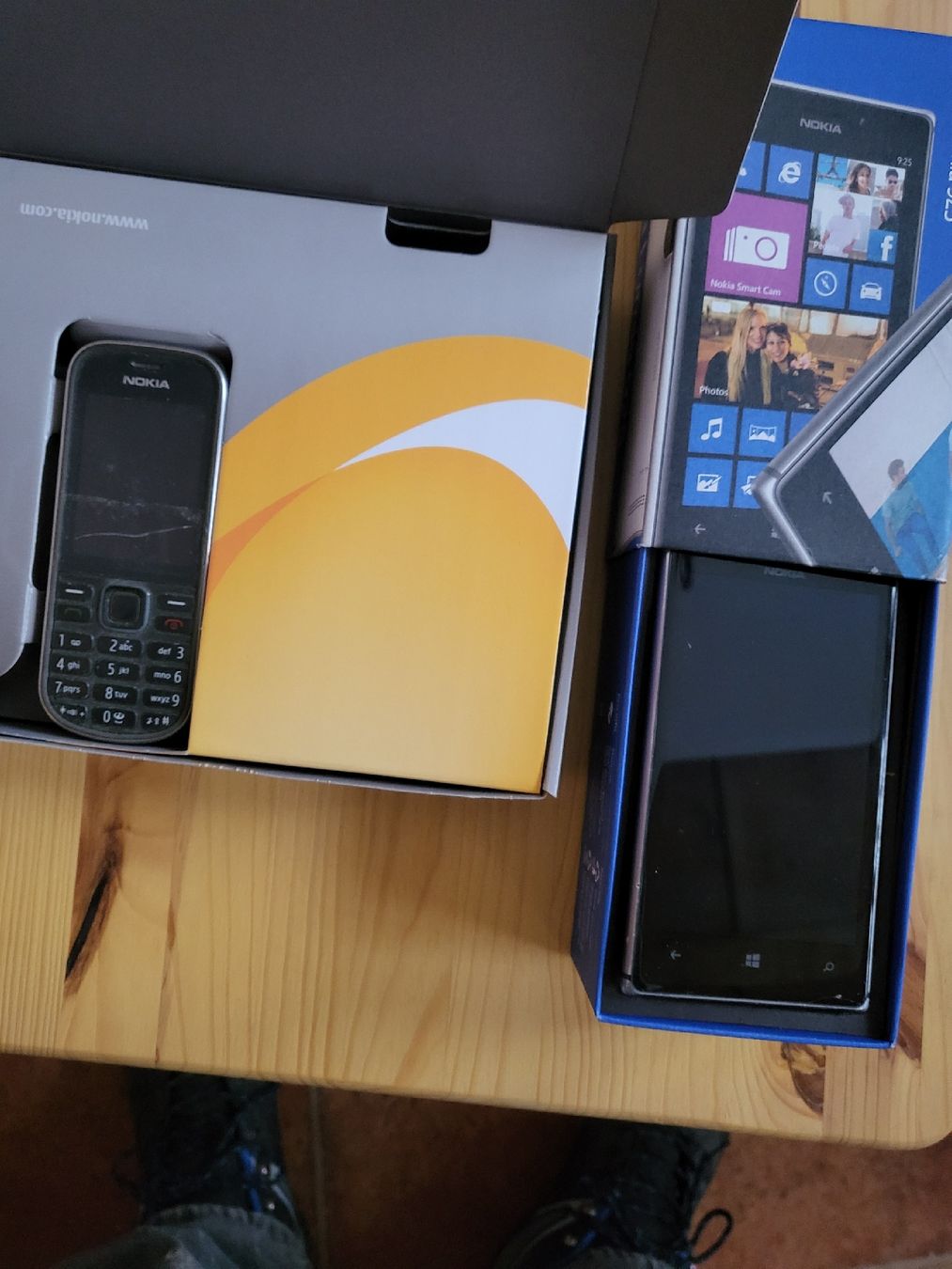 Nokia Telefoni cellulari / Smartphones: Zwei Nokia Handys Lumia 925, 3720 – Difettoso da Welschenrohr venduto da Fenn-60 2