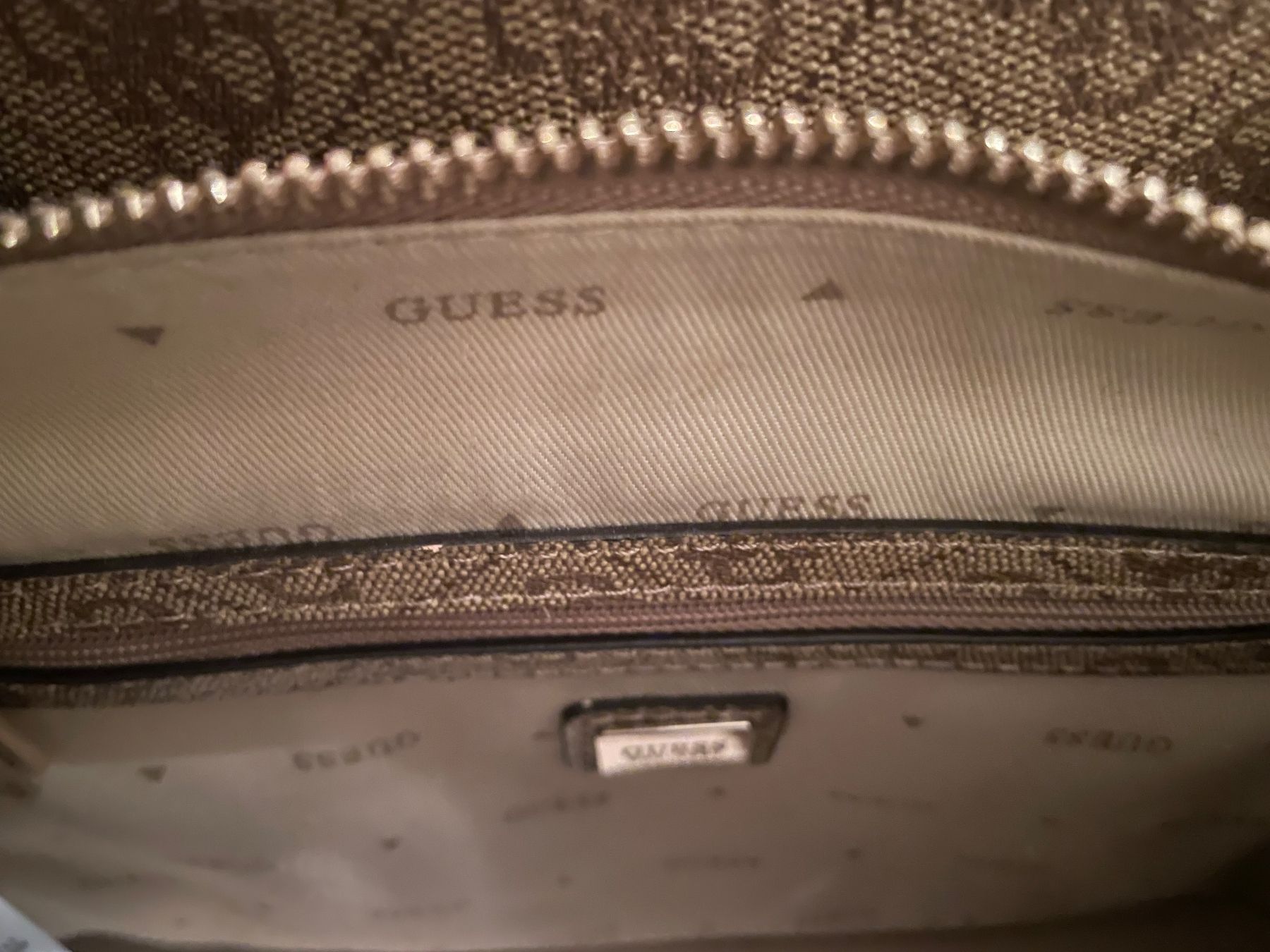 Guess Borse da donna: Guess Handtasche – Nuovo (secondo la descrizione) da Zürich venduto da Walhai13 5