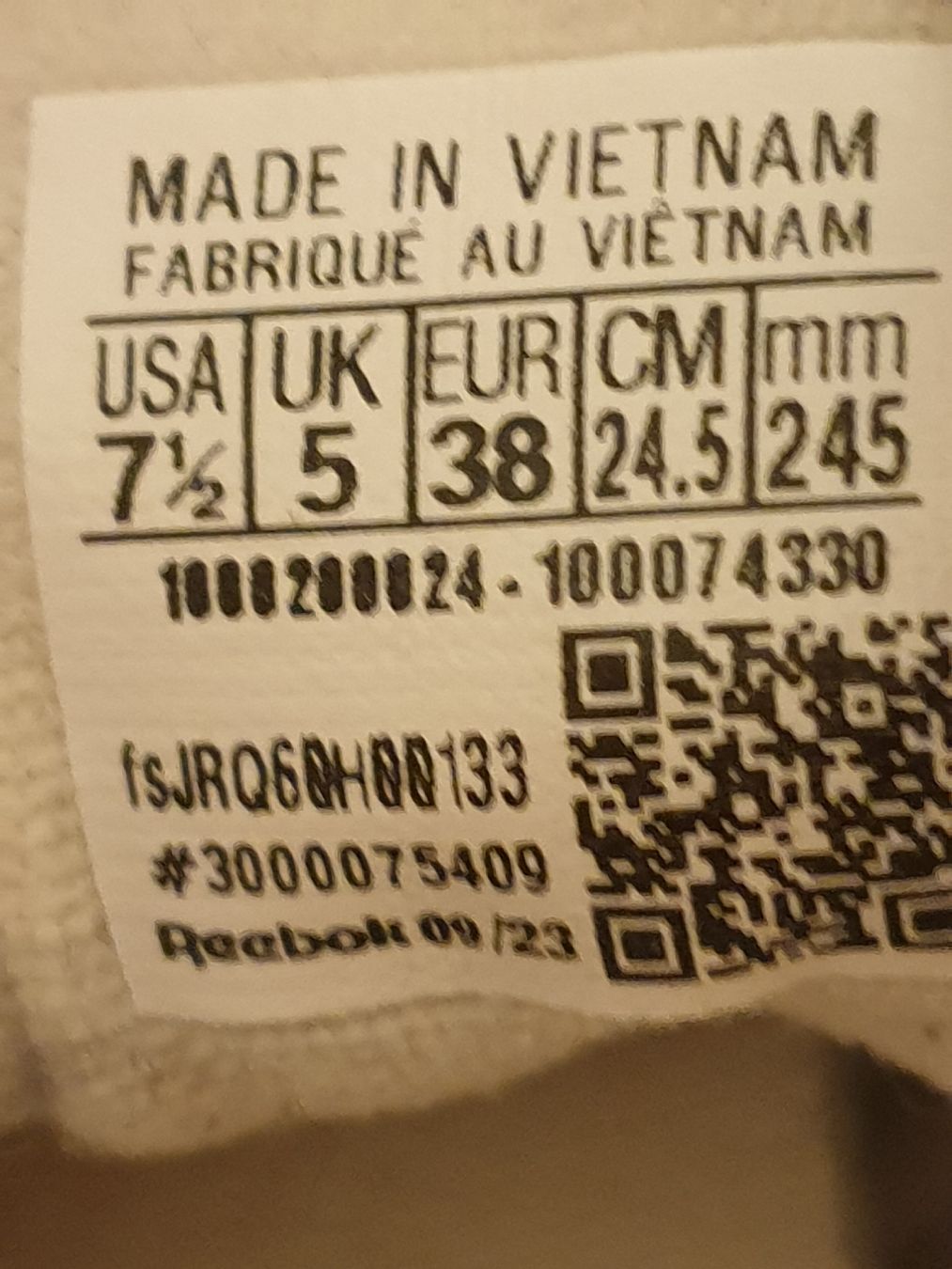 Reebok Herrenschuhe: Reebok, taille 38, très bon état – Gebraucht aus Neuchâtel von Verenas12 8