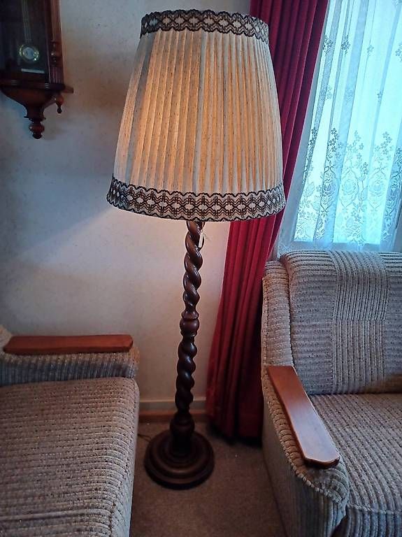 Lampade: Lampadaire vintage – Usato da Soyhières venduto da 5jm_5czl