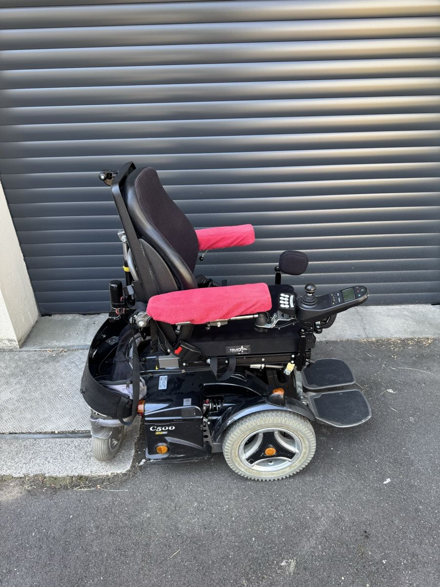 Sedie a rotelle: Elektrorollstuhl Permobil C500 - defekt – Difettoso da Birsfelden venduto da inf_l2yy 1