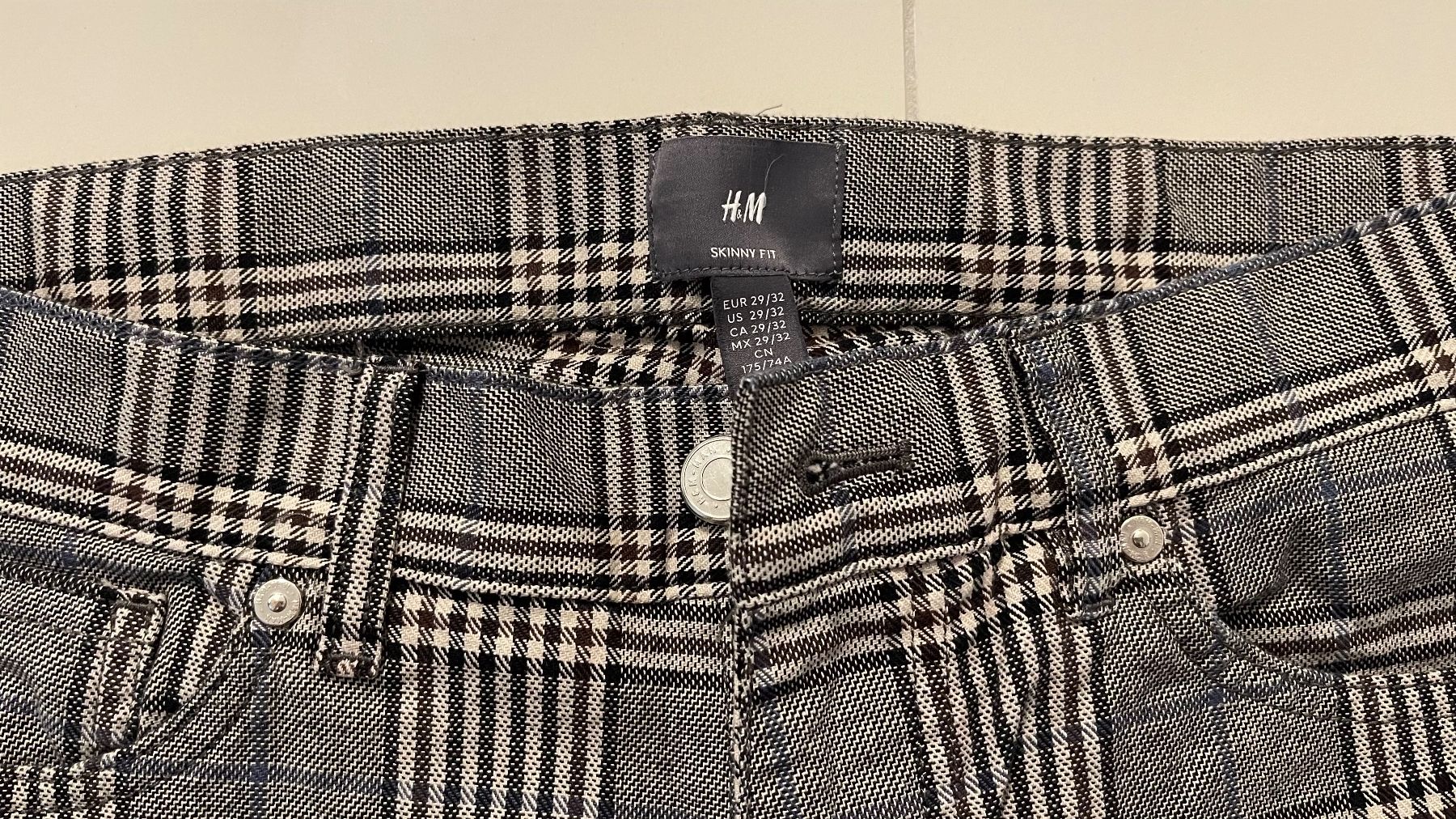 H&M Hosen: 2 Herrenhosen – Neu (gemäss Beschreibung) aus Rheineck von pssesolnet 1