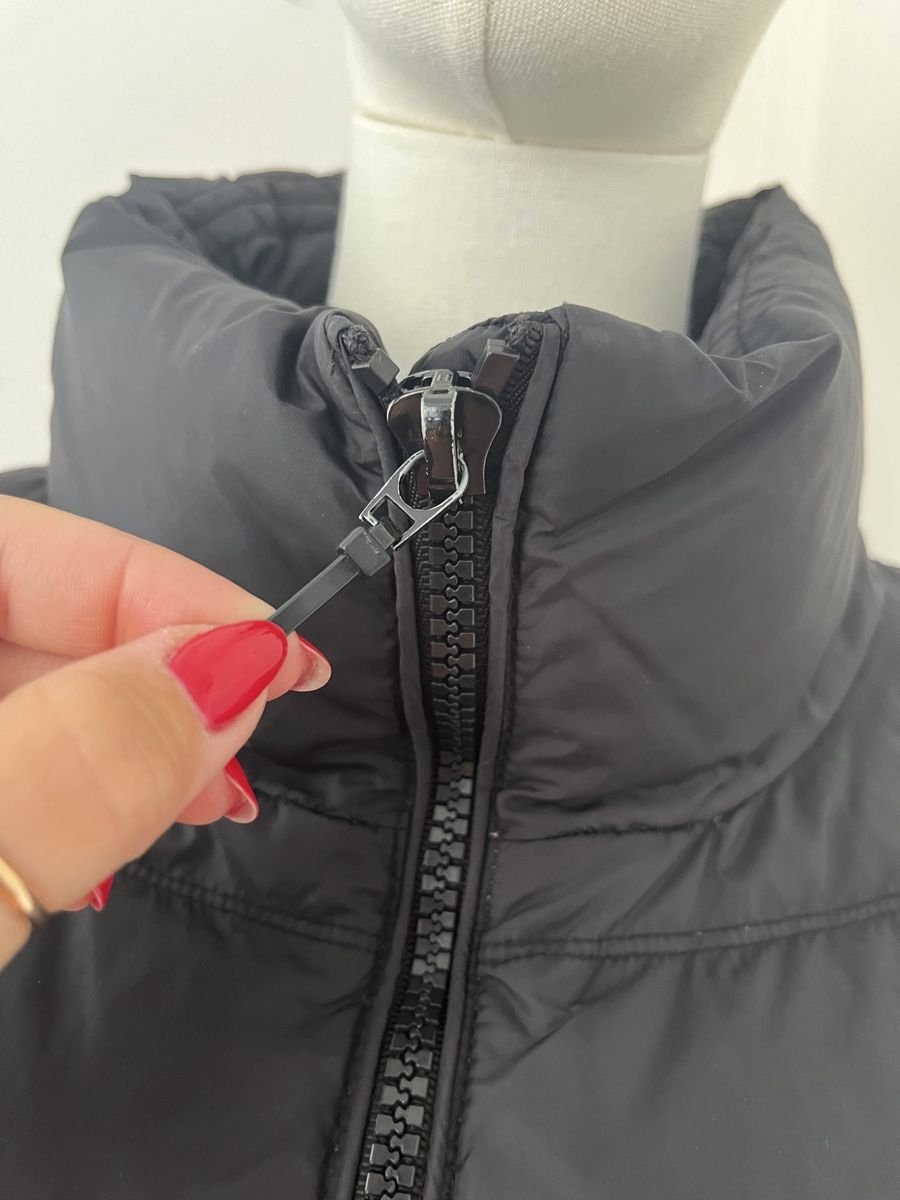 Moncler Giacche: Moncler Women's Down Puffer Jacket - Black – Usato da Mies venduto da nic_yk5d 3