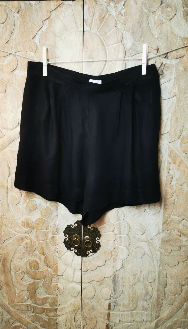 Pantaloni: Shorts Schwarz Kurze Hosen - S – Usato da Wettingen venduto da JasminL92-3 1