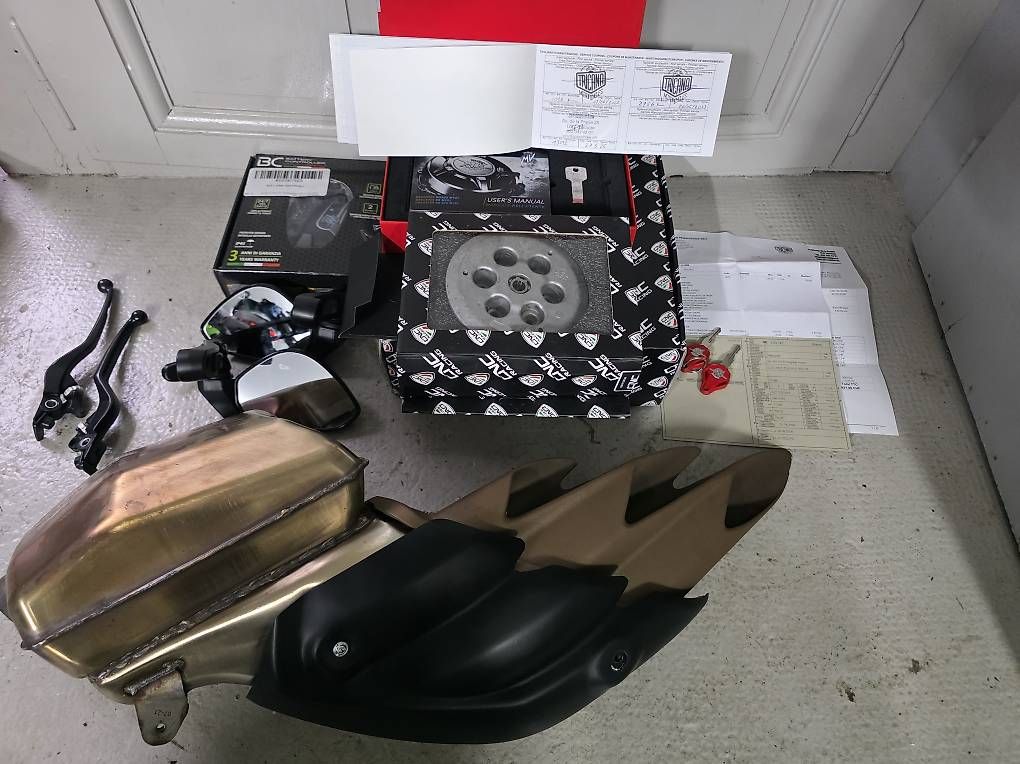 Strada: MV Agusta Dragster Rosso 800cc – Usato da Grand-Lancy venduto da mat_gyj9 4