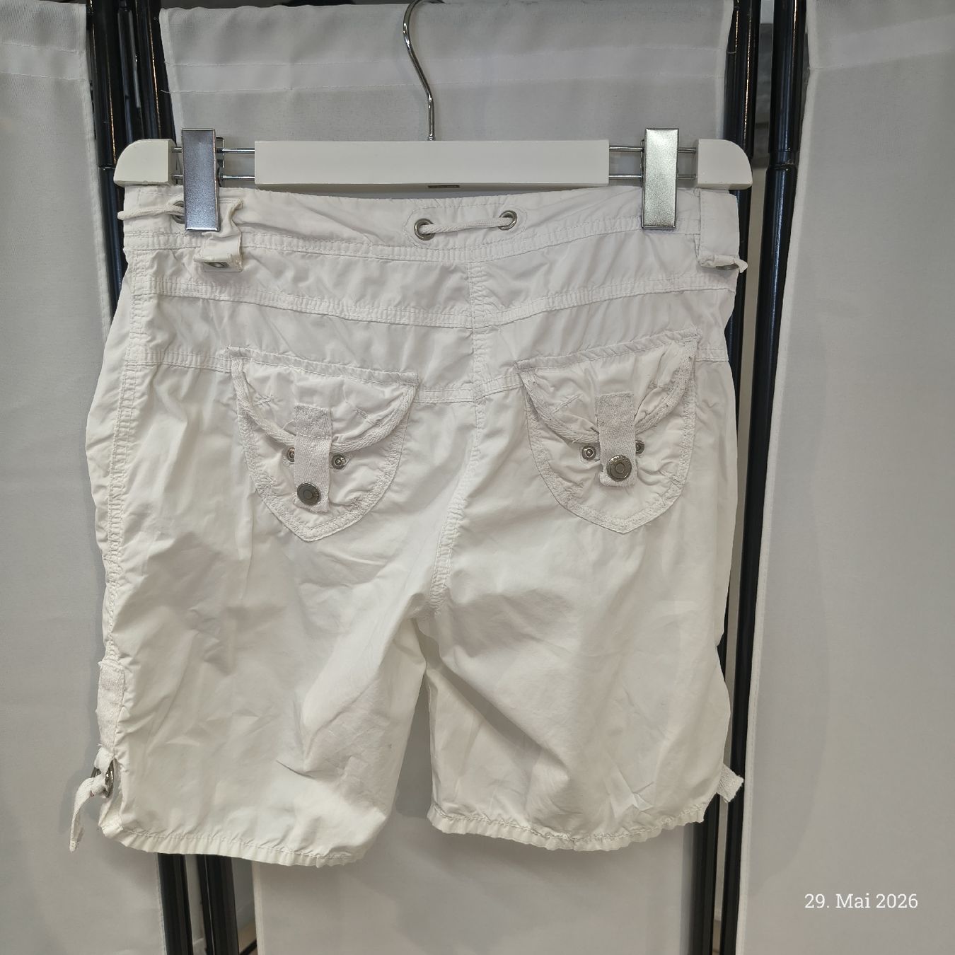 Pantaloni: Sommerliche Capris weiss, Gr. 36, Biaccini – Usato da Emmetten venduto da SecondhandSiska 1