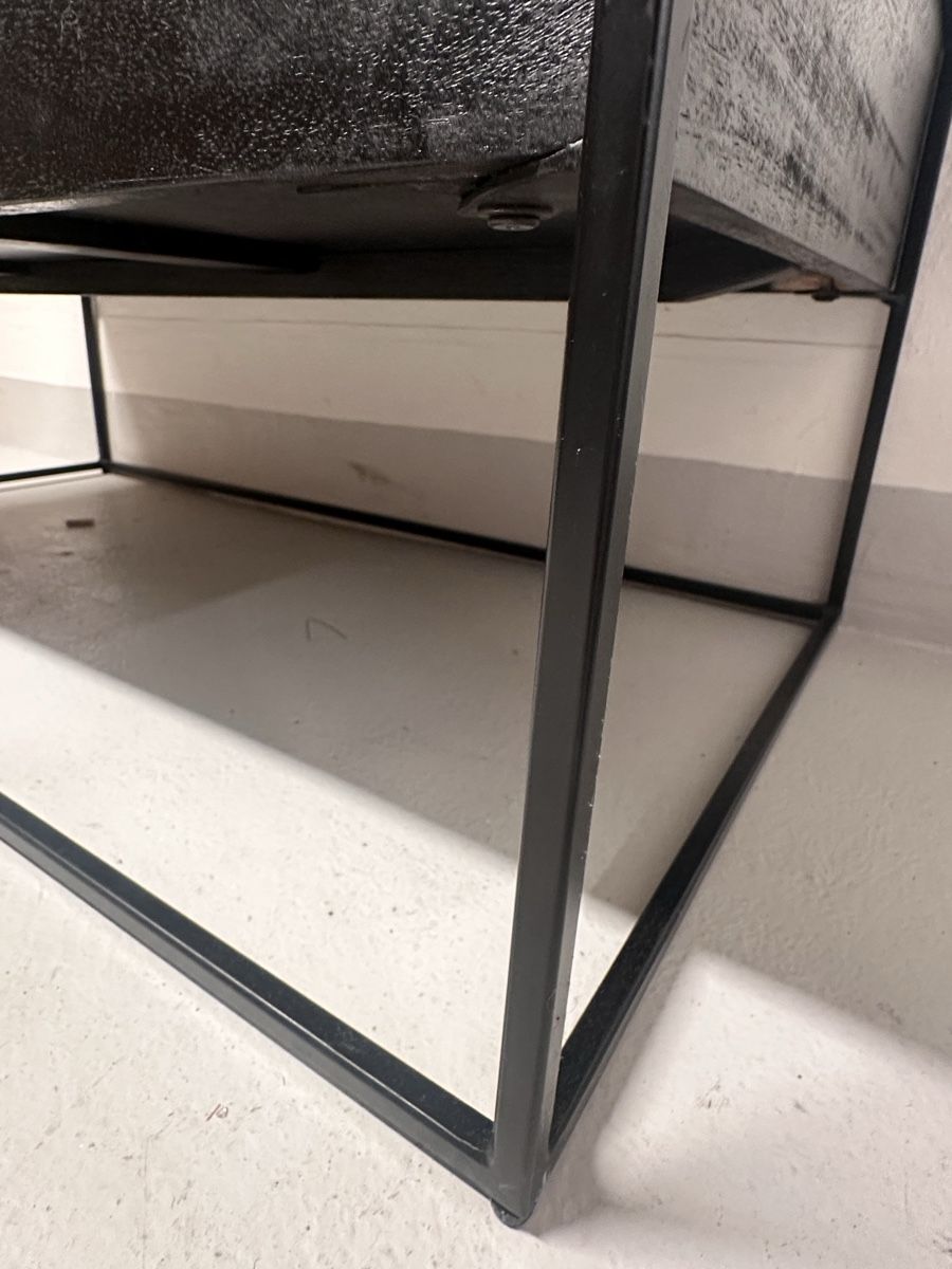 Tische: Schwarzer Couchtisch aus Metall zu verschenken/gratis – Gebraucht aus Zürich von anouk_8008 4