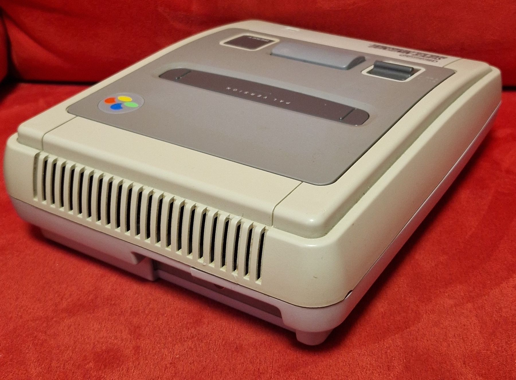 Nintendo Console: Super Nintendo SNES PAL Version - Console Vintage Rétro – Usato da Villars-sur-Glâne venduto da MrLobTec 2