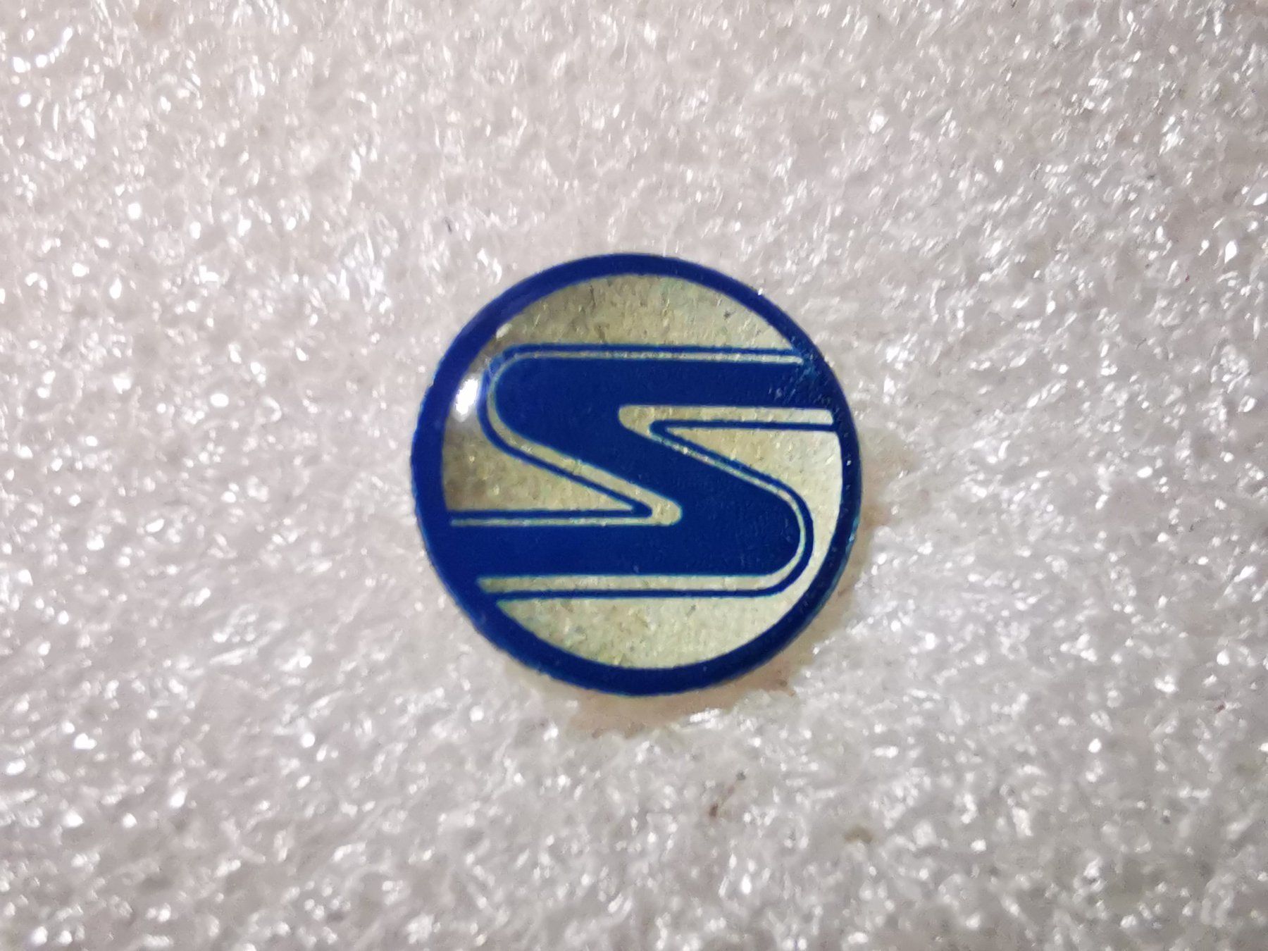 Placchette & Badge: Ansteckpin 10: S – Usato da Oppligen venduto da Pin-Fall-Shop