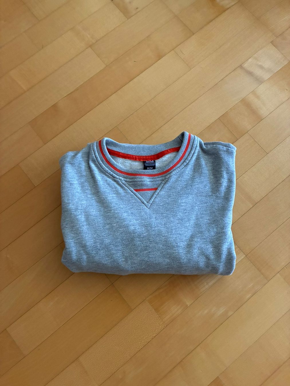 Maglioni & Felpe: Zwei Hally Hanson Sweatshirt gr. M – Usato da Aadorf venduto da JFPS 2