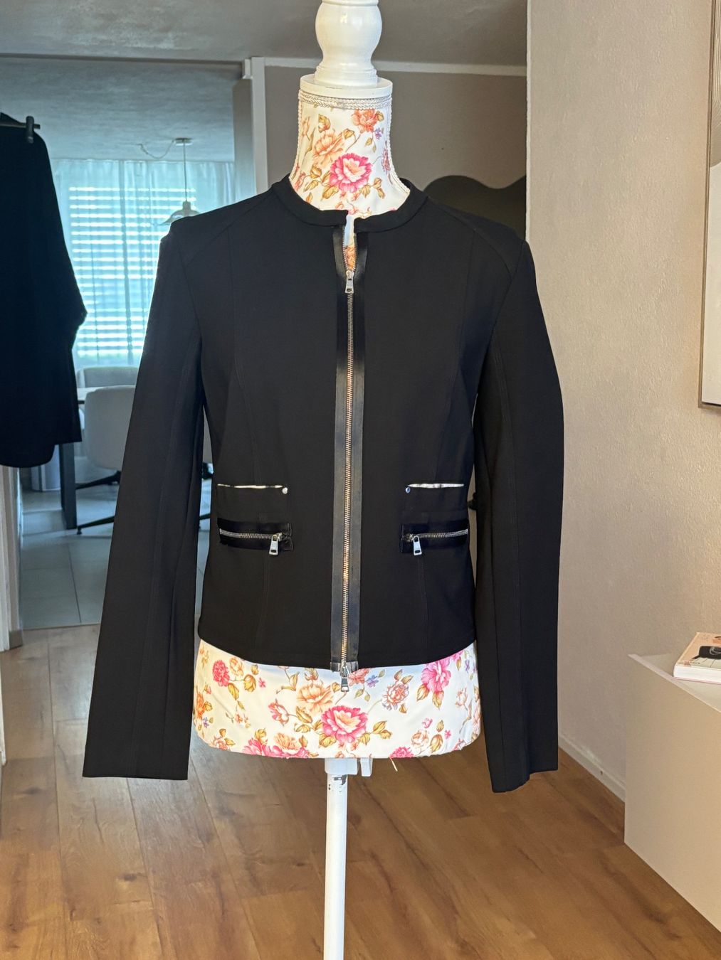 Marc Cain Jacken: Marc Cain Jacket – Gebraucht aus St. Margrethen SG von dijanaO 4