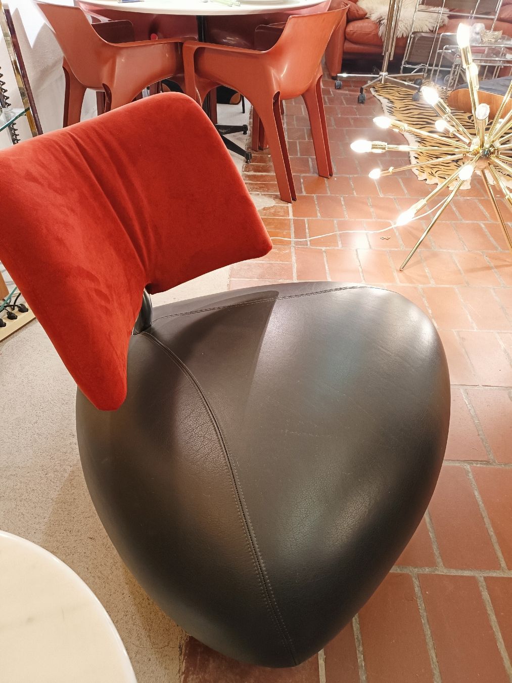 Leolux Poltrone: Design Sessel Leolux Pallone – Usato da Winterthur venduto da style-and-design.zrh
