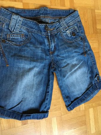 Shorts 32