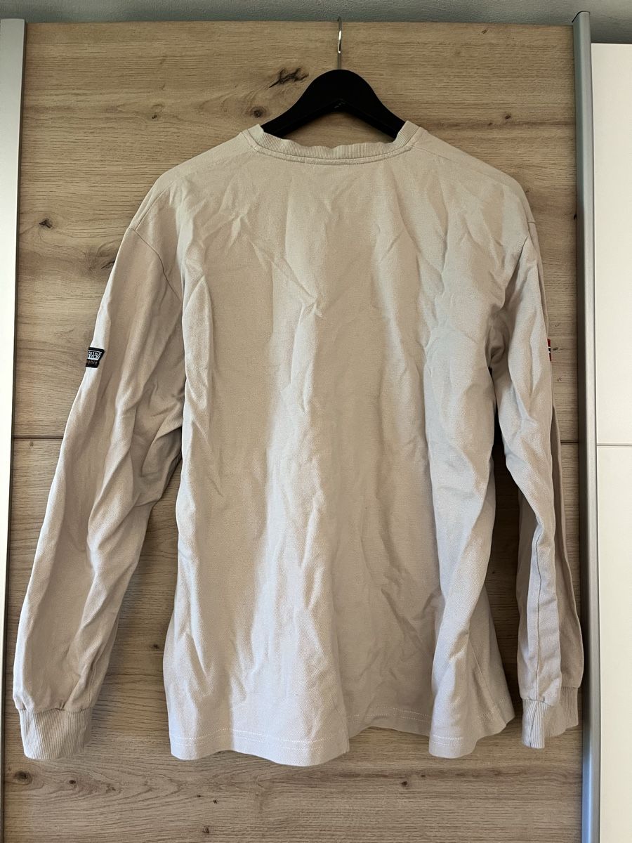 T-shirt: LangarmShirt  Napapijri – Usato da Cunter venduto da tiramisuuu_ 1