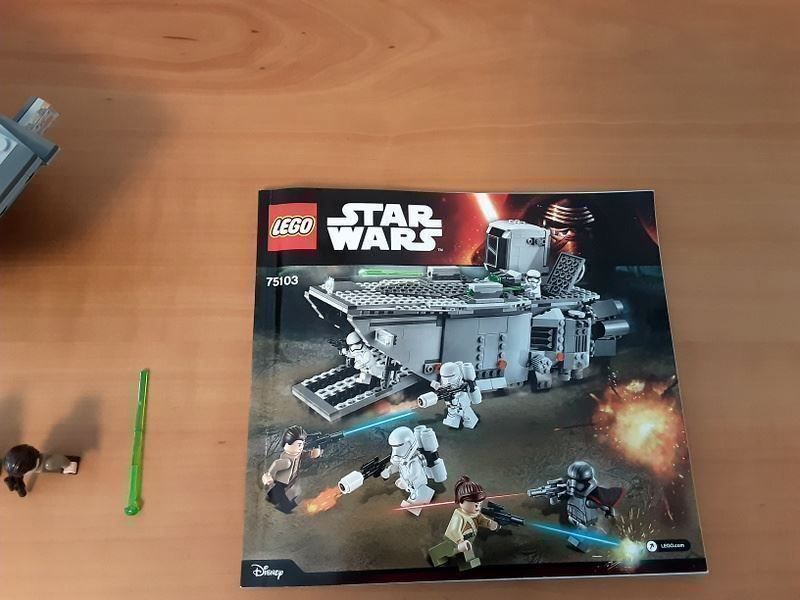 Lego Kit di costruzioni: LEGO Star Wars 75103 " First Order Transporter " – Usato da Kreuzlingen venduto da Han-Solo-68 1