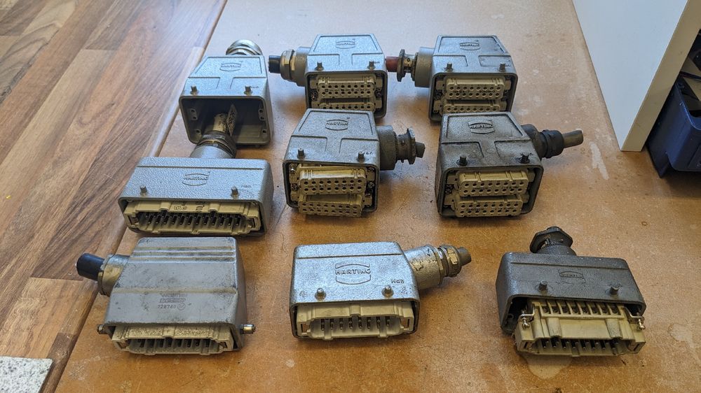 Stecker: diverse Harting Stecker – Gebraucht aus Oberkirch LU von Rootom