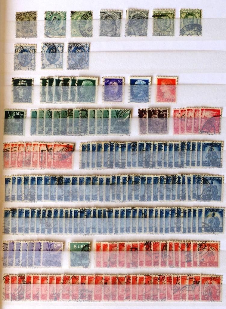 Tutti i francobolli: Italien Sammlung 800 Marken – Usato da Jona venduto da LWF01