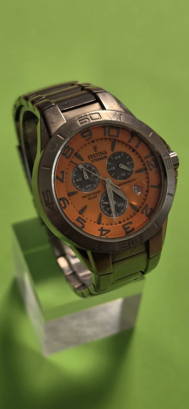 Festina Orologi: FESTINA TITANIUM CHRONOGRAPH DIVERS ORANGE DIAL 100M PROFESS – Usato da Neftenbach venduto da Taschen-Uhren 7