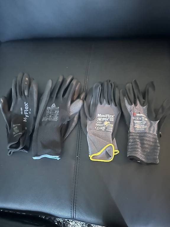 Gants & mitaines : Sicherheitshandschuhe – Neuf avec emballage d'origine à Luzern par Modano02