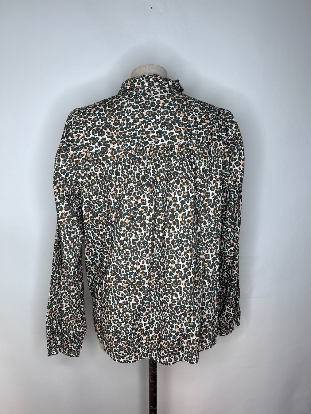 Other Stories Blusen: Sissy Boy Bluse mit Leopardenprint – Neu (gemäss Beschreibung) aus St. Gallen von look-twice 3