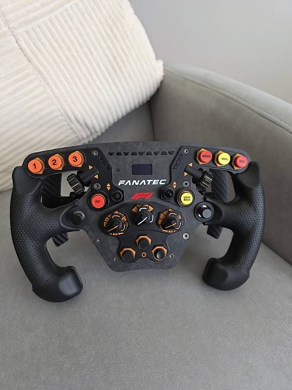 Controller: Fanatec F1 Wheel – Usato da Sursee venduto da RSTrophy