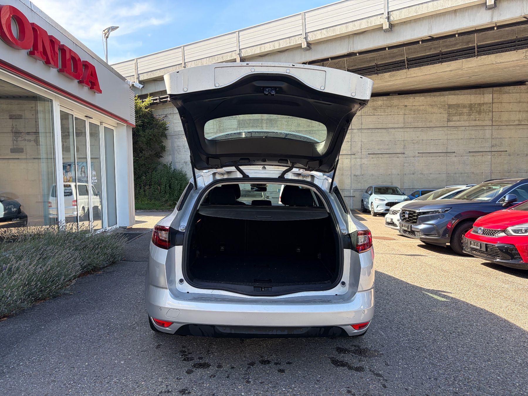 Renault Automobili: Renault Megane 1.2 Automat – Usato da Bern venduto da Garage-Blunier-AG 5