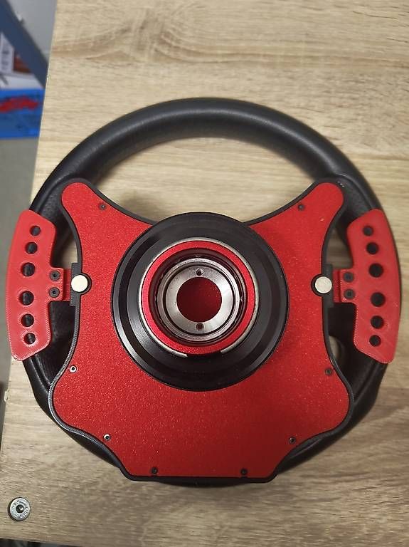 Controller: Div. Simracing Lenkräder zu verkaufen – Usato da Lachen SZ venduto da Nw8240