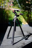 Manfrotto 190B Stativ mit 141RC-Dreiwegkopf