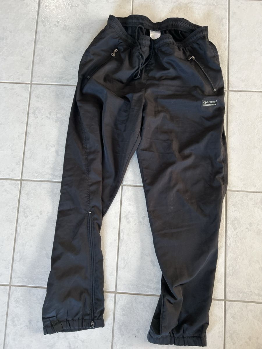 Pantaloni: Trainerhose Gr XXL – Usato da Lostorf venduto da Venice16