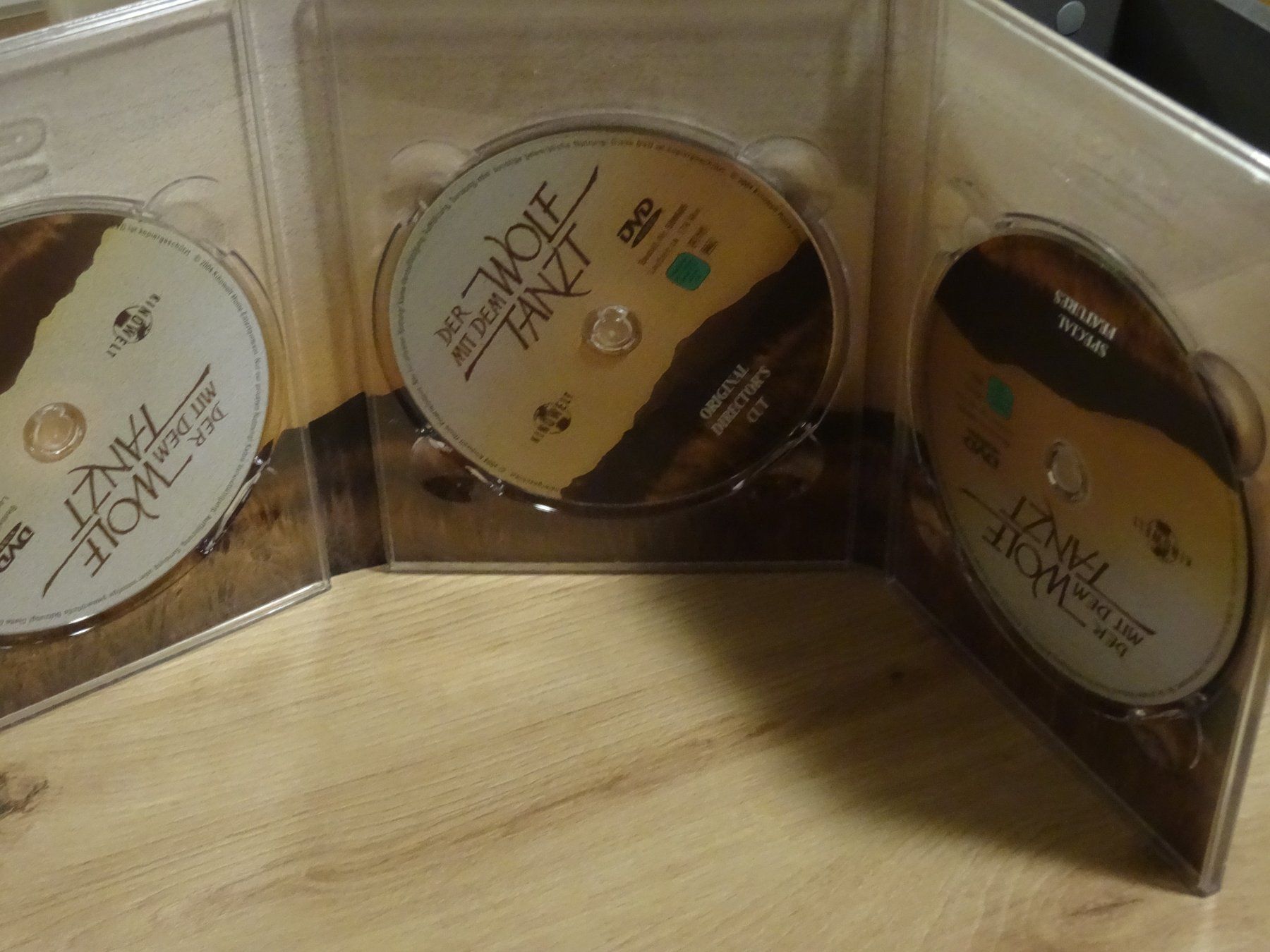 Tutti i DVDs: Der mit dem Wolf tanzt - Special Edition DVD Box – Usato da Olten venduto da Disc-Verkauf 3
