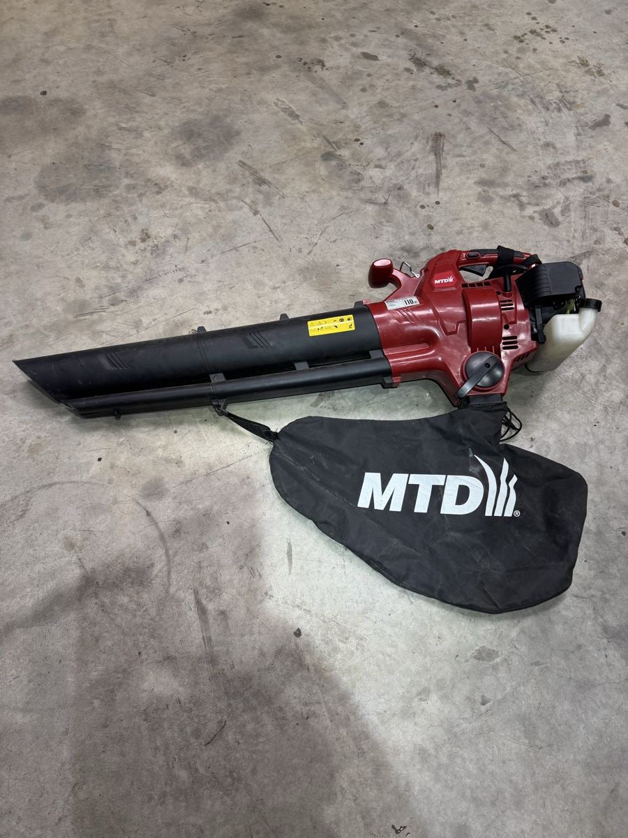 Mtd Aspirateurs & souffleurs à feuilles: Laubsauger Laubbläser – D'occasion à Zezikon par fridalift