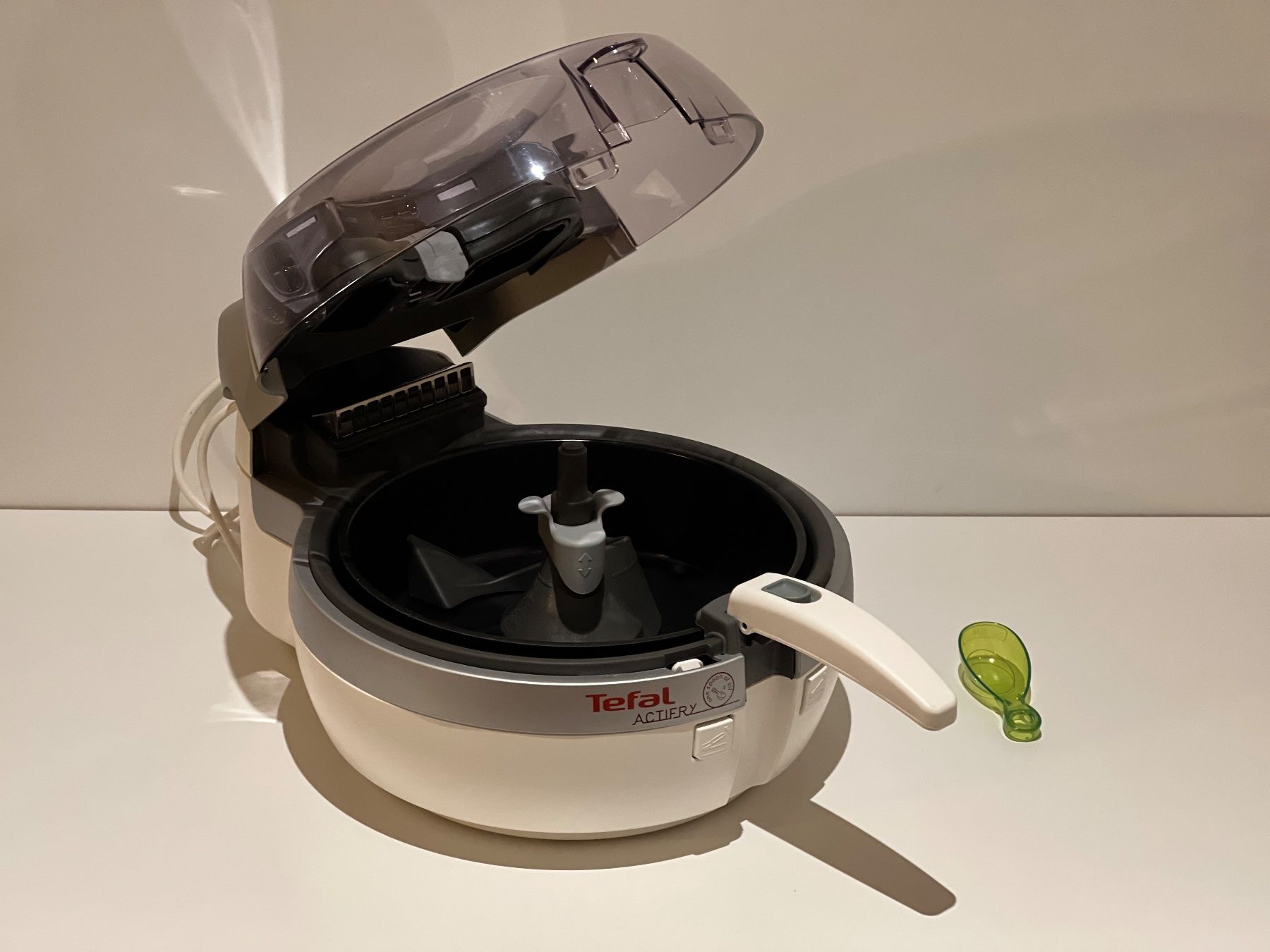 Tefal Küchengeräte: Tefal Actifry Fritteuse – Gebraucht aus Glattpark von lisaa 1