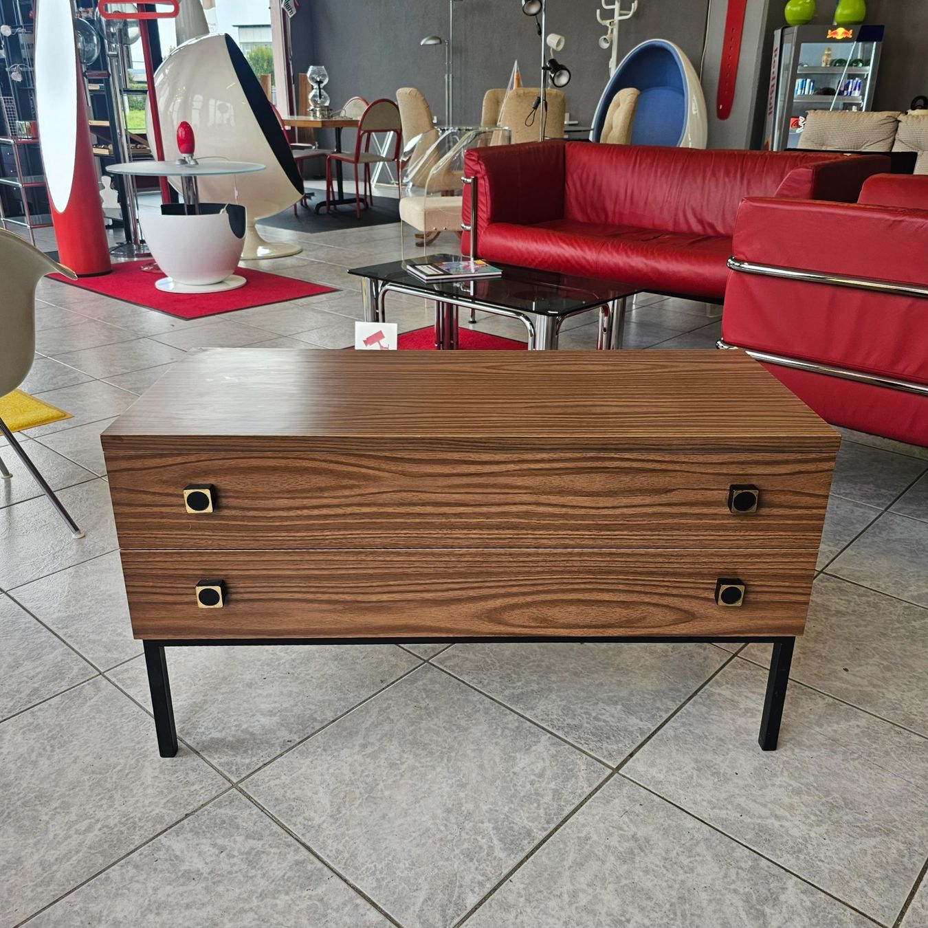 Cassettiere: Vintage 1970 Sideboard Holzoptik Kommode 2 Schubladen – Usato da Nottwil venduto da Wondewa-Shop 7