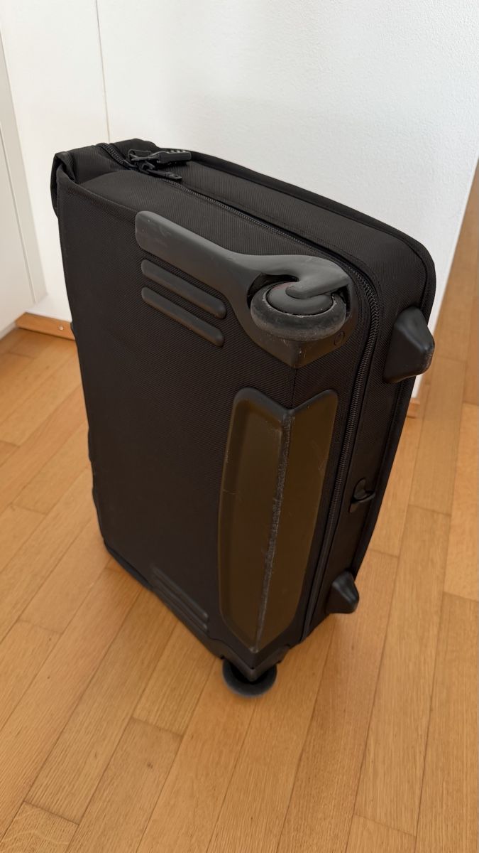 Tumi Valigie: Tumi Garment Bag Trolley – Usato da Zug venduto da sajo34 4